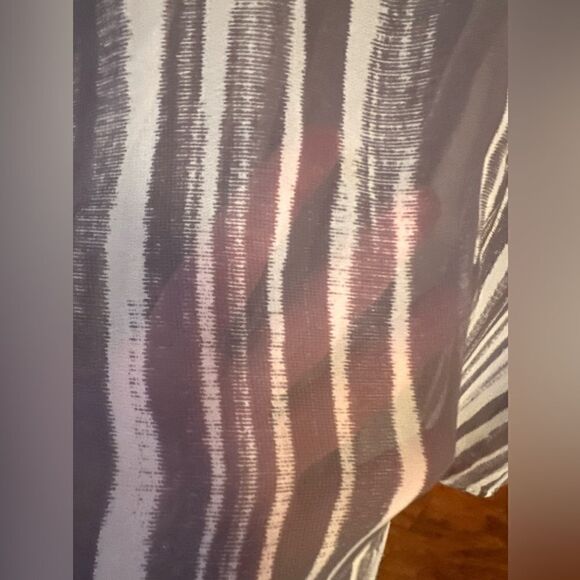 Forever 21 striped casual blouse - Picture 6 of 7